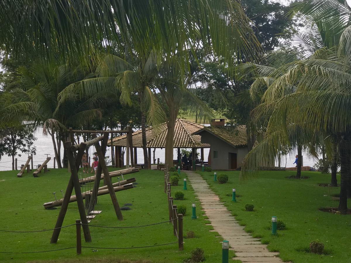 Pontal Do Lago Flat Калдас Новас Екстериор снимка