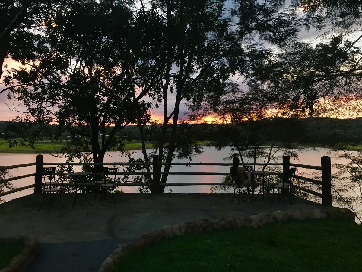 Pontal Do Lago Flat Калдас Новас Екстериор снимка